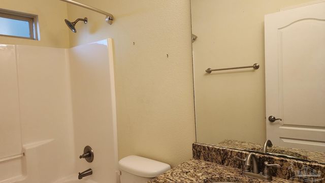 3934 Fielding Ct, Pace, FL 32571