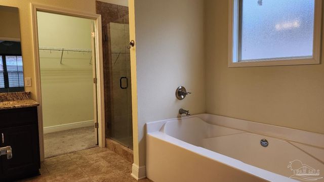 3934 Fielding Ct, Pace, FL 32571