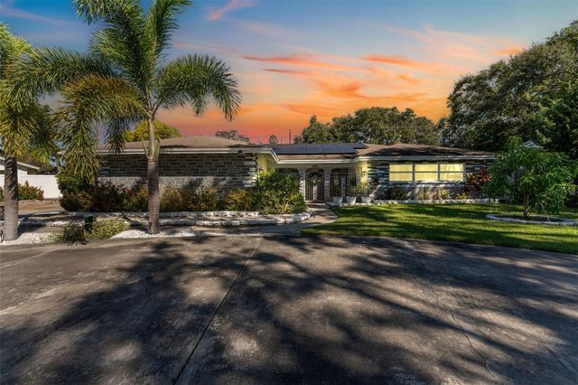 2401 26TH AVENUE S, St Petersburg, FL 33712