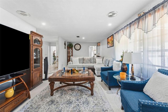 2401 26TH AVENUE S, St Petersburg, FL 33712