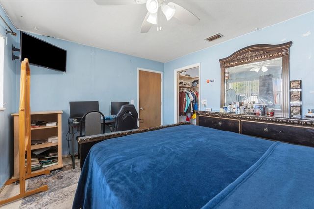 2401 26TH AVENUE S, St Petersburg, FL 33712