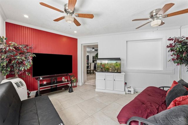 2401 26TH AVENUE S, St Petersburg, FL 33712