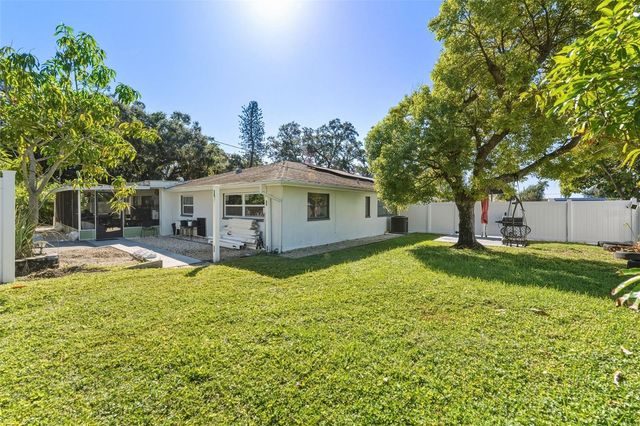 2401 26TH AVENUE S, St Petersburg, FL 33712