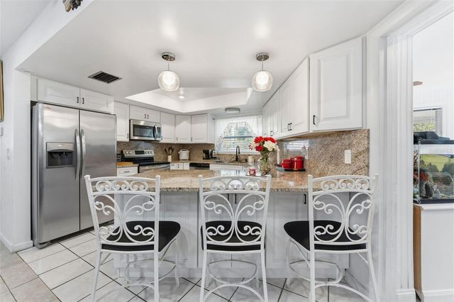 2401 26TH AVENUE S, St Petersburg, FL 33712