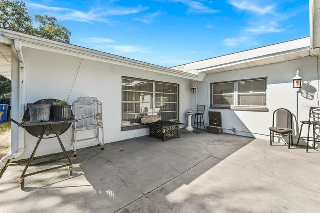 2401 26TH AVENUE S, St Petersburg, FL 33712