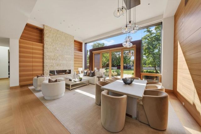 22525 Rolling Hills Road, Saratoga, CA 95070