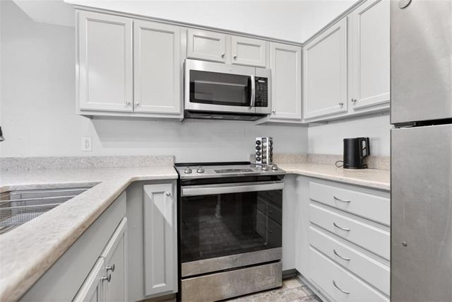 2855 Peachtree Road, Atlanta, GA 30305