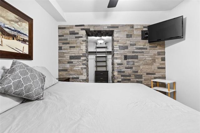 2855 Peachtree Road, Atlanta, GA 30305