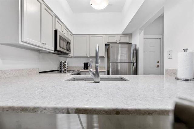 2855 Peachtree Road, Atlanta, GA 30305