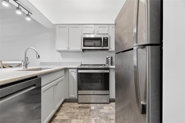 2855 Peachtree Road, Atlanta, GA 30305