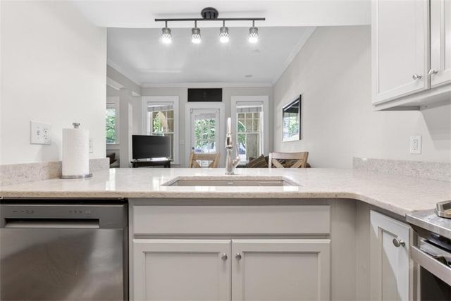 2855 Peachtree Road, Atlanta, GA 30305