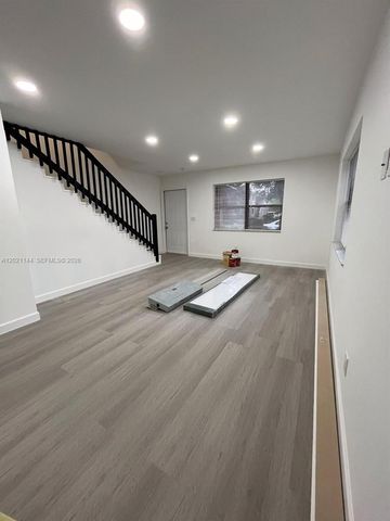 11461 NW 43rd St A, Coral Springs, FL 33065