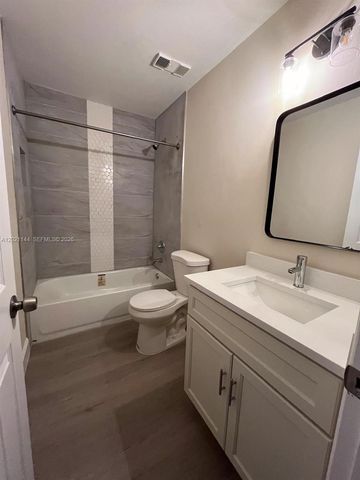 11461 NW 43rd St A, Coral Springs, FL 33065