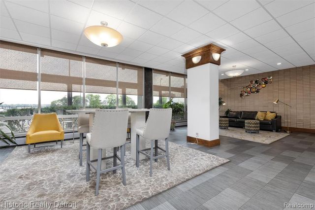 8900 E Jefferson Avenue 625, Detroit, MI 48214