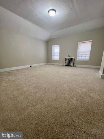 613 WALNUT ST, Norristown, PA 19401