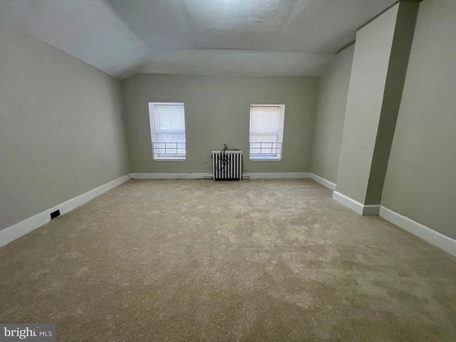 613 WALNUT ST, Norristown, PA 19401