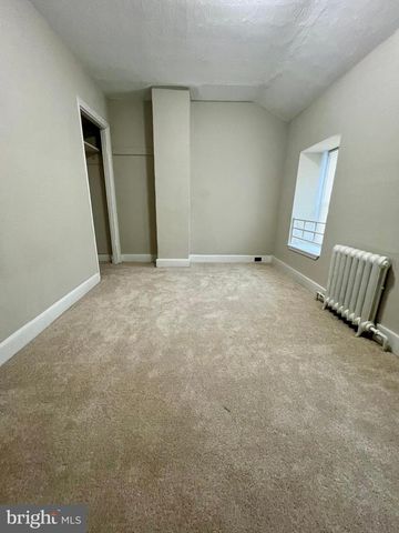 613 WALNUT ST, Norristown, PA 19401