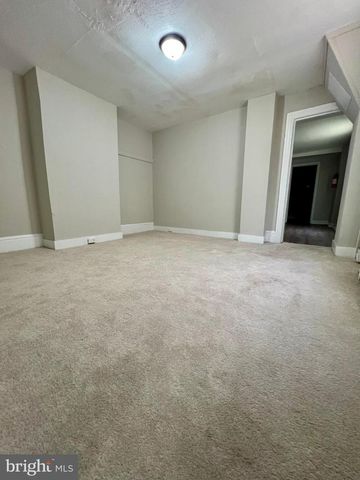 613 WALNUT ST, Norristown, PA 19401