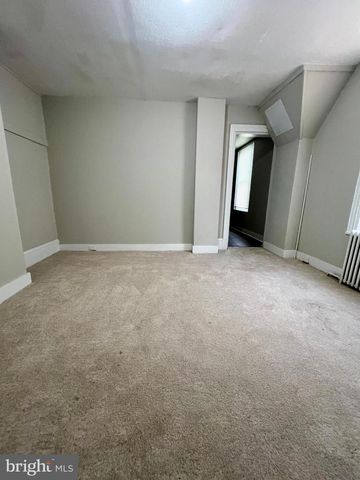 613 WALNUT ST, Norristown, PA 19401