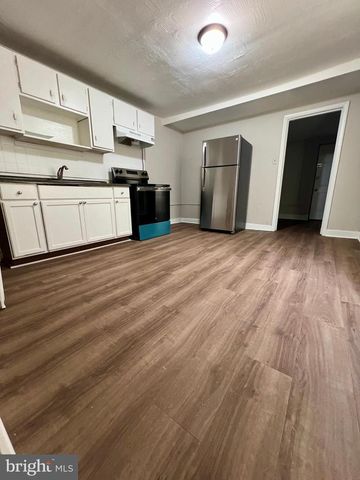 613 WALNUT ST, Norristown, PA 19401