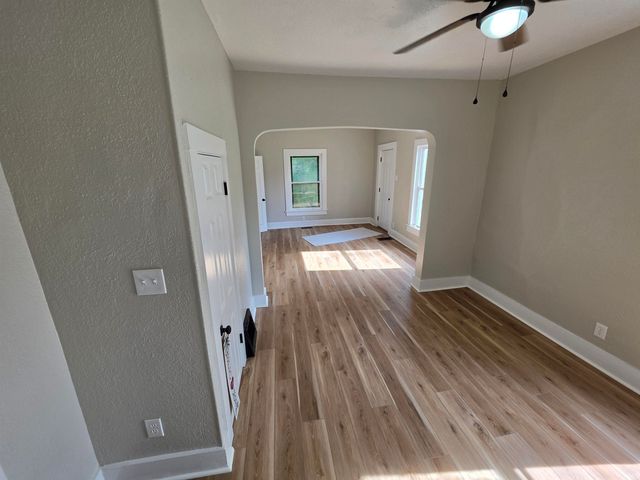 4106 S Wayne Avenue, Fort Wayne, IN 46807
