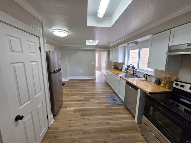 4106 S Wayne Avenue, Fort Wayne, IN 46807