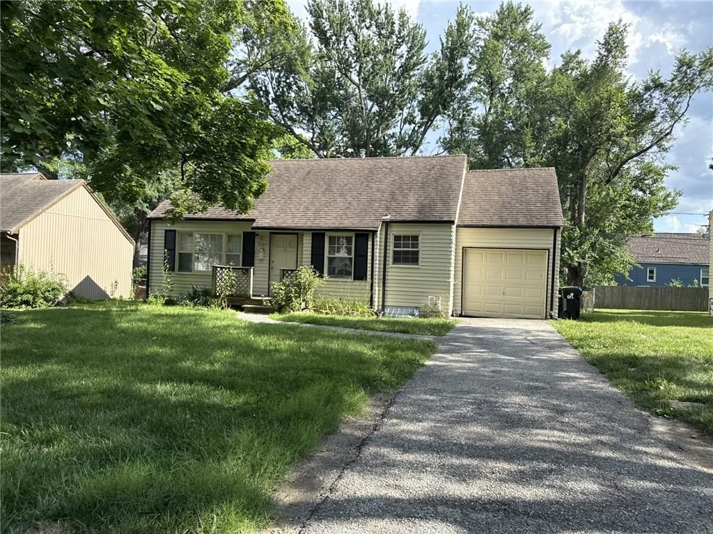 5307 W 50th Terrace, Roeland Park, KS 66205
