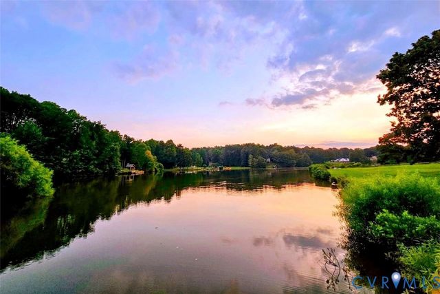 2548 Butterwood Dr, Powhatan, VA 23139