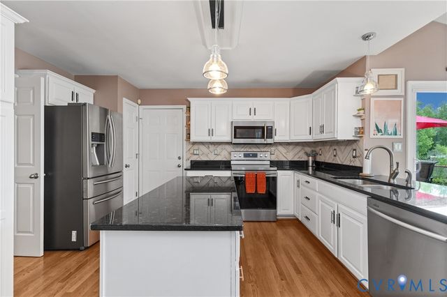 2548 Butterwood Dr, Powhatan, VA 23139