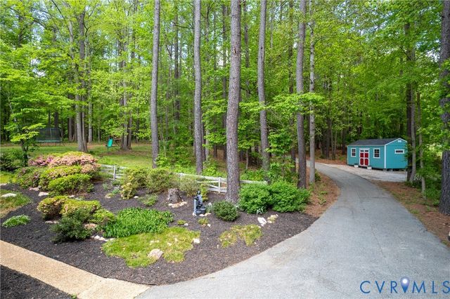 2548 Butterwood Dr, Powhatan, VA 23139