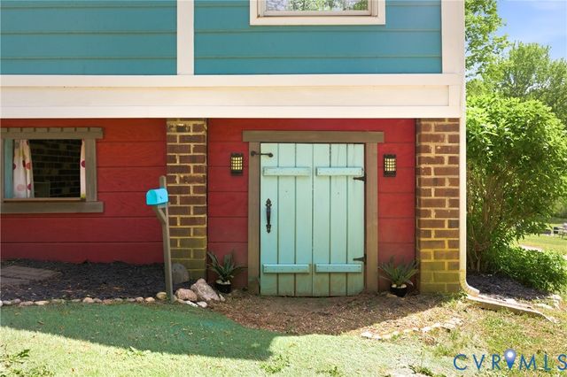 2548 Butterwood Dr, Powhatan, VA 23139