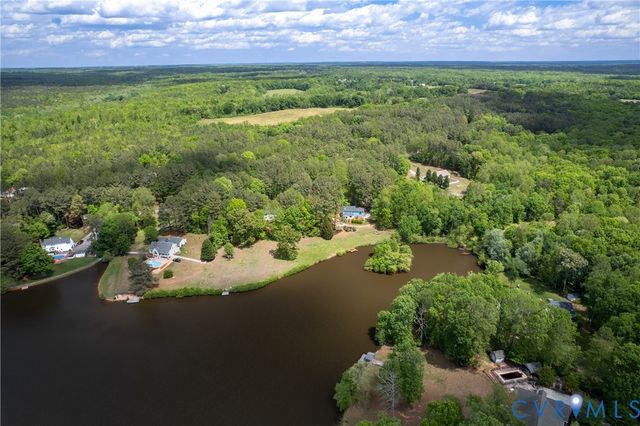 2548 Butterwood Dr, Powhatan, VA 23139