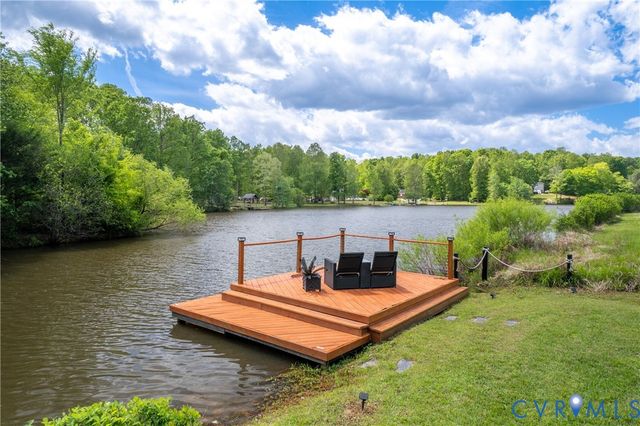 2548 Butterwood Dr, Powhatan, VA 23139