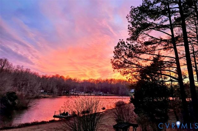 2548 Butterwood Dr, Powhatan, VA 23139