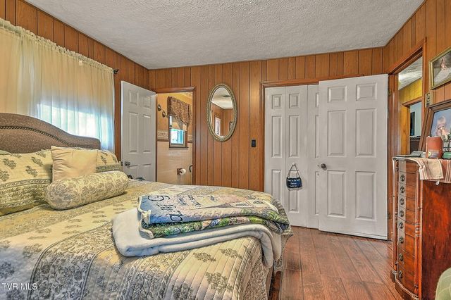 459 Mcarthur Circle, Bristol, VA 24201