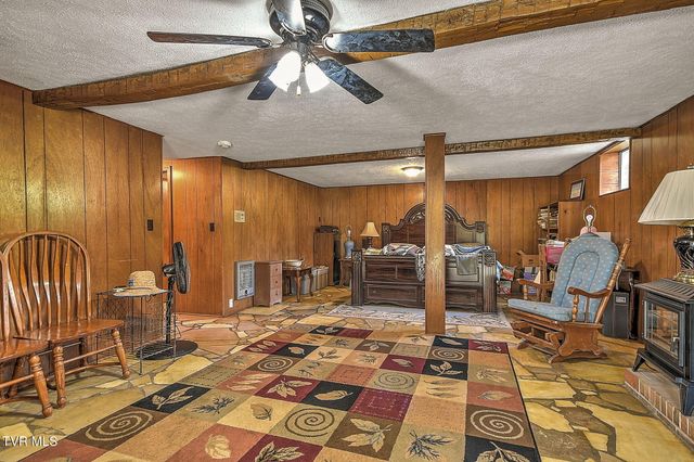 459 Mcarthur Circle, Bristol, VA 24201