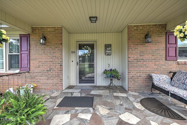 459 Mcarthur Circle, Bristol, VA 24201