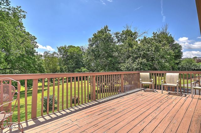 459 Mcarthur Circle, Bristol, VA 24201