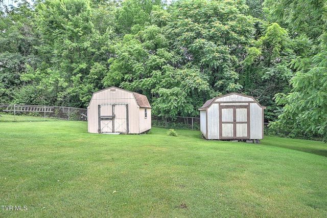 459 Mcarthur Circle, Bristol, VA 24201