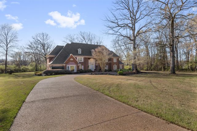 3226 OAK MANOR DR, Germantown, TN 38138