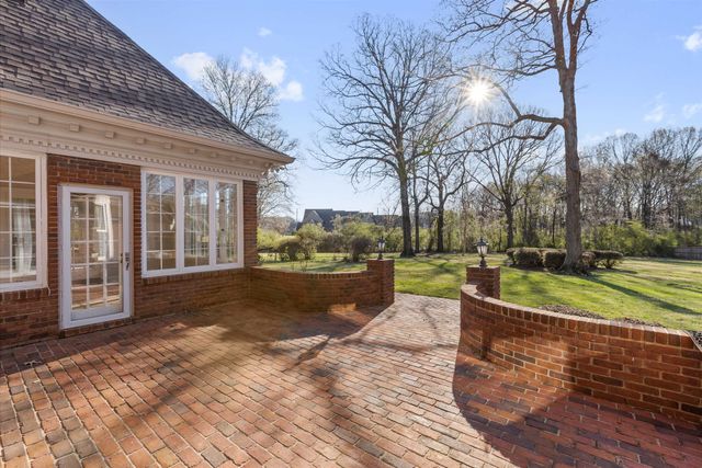 3226 OAK MANOR DR, Germantown, TN 38138