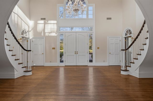 3226 OAK MANOR DR, Germantown, TN 38138