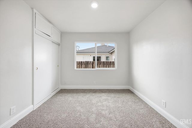 1217 Castaic Avenue, Bakersfield, CA 93308