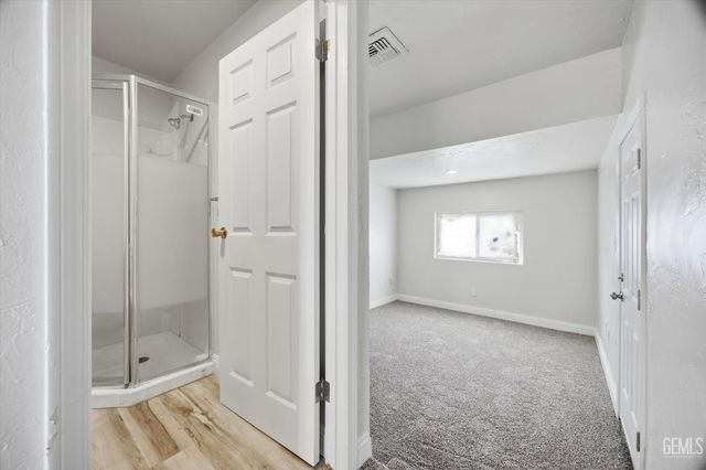 1217 Castaic Avenue, Bakersfield, CA 93308