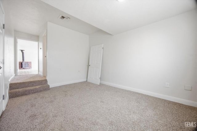 1217 Castaic Avenue, Bakersfield, CA 93308