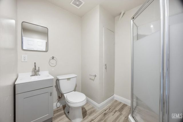 1217 Castaic Avenue, Bakersfield, CA 93308