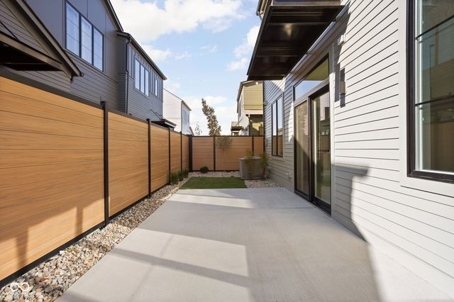 1675 Coach Drive, Westfield, IN 46074