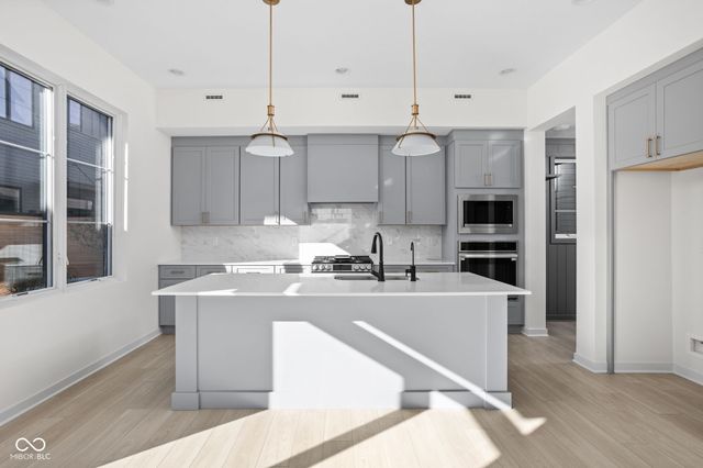 1675 Coach Drive, Westfield, IN 46074