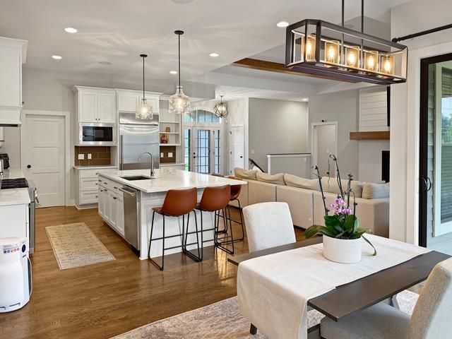N18W24703 STILL RIVER DRIVE, Pewaukee, WI 53072
