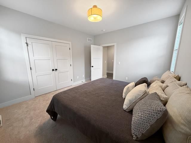N18W24703 STILL RIVER DRIVE, Pewaukee, WI 53072